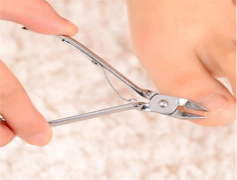 İnce Uçlu Manikür Pensi (5250) - 4