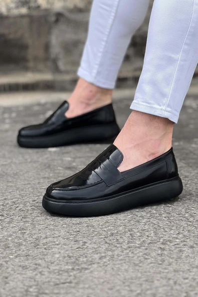 Arda Erkek AyakkabıWagoon WG161 Kömür Rugan Erkek Casual Ayakkabı ürün görseli