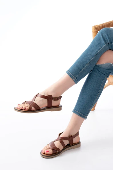 İnfon Ayakkabı Marketi Sandalet205-09 Koyu Kahve Ortopedik Hakiki Deri Kadın Sandalet ürün görseli