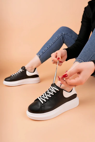 Arda AyakkabıLuis a Costa LC107 Siyah Arka Beyaz BT Bağcıklı Kadın Ayakkabı ürün görseli