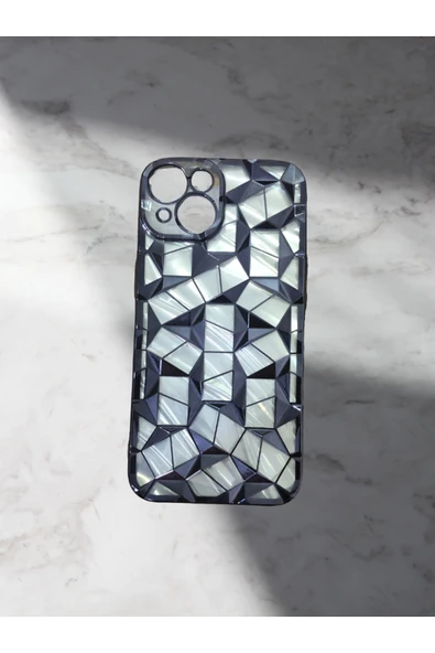 Kılıfx İPhone 13 / 14 / 15 Uyumlu Geometrik Elmas Desenli Altın Sarı Telefon Kılıf