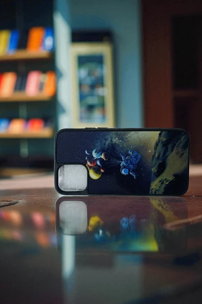 Kılıfx iPhone 11 PRO Uyumlu Uzay Astronot Temalı Tasarım Kılıf