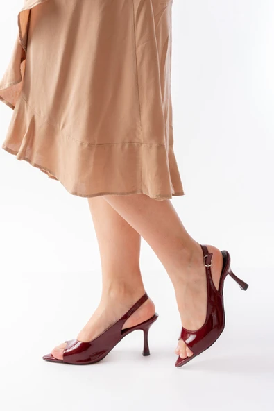 İnfon Ayakkabı Marketi 717 Bordo Rugan Sivri Burunlu Topuklu Kadın Sandalet ürün görseli