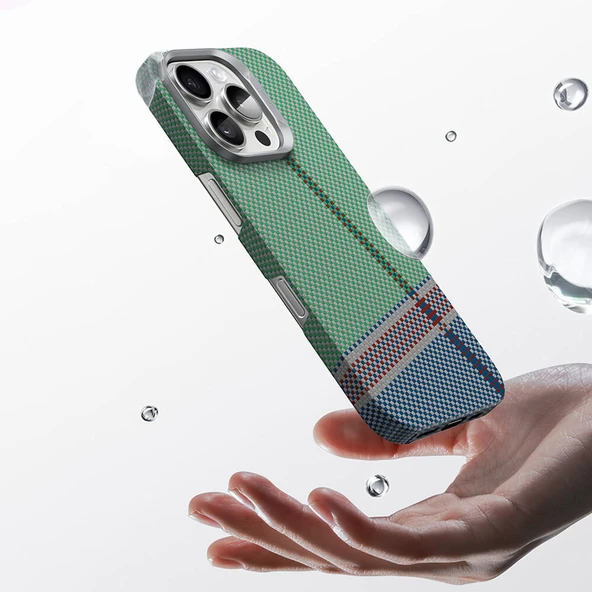 Apple iPhone 16 Pro Max Kılıf M-safe Şarj Özellikli Karbon Fiber Tasarımlı Benks Passion Green ArmorAir Kevlar Kapak - Resim 5