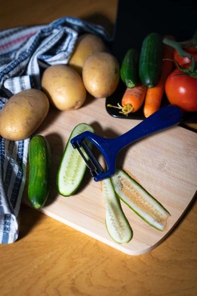 Solingen Simli Mavi Sapan Soyacak – Paslanmaz Alman Çeliği, Ergonomik Sap, Yüksek Keskinlik ürün görseli