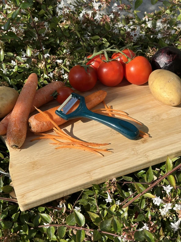 Solingen Yeşil Jülyen Soyacak – Paslanmaz Alman Çeliği, Ergonomik Sap, Orijinal (Tekli) ürün görseli