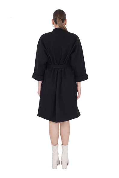 Kadın Büyük Beden Dizaltı Kuşaklı Siyah Kaban - 3