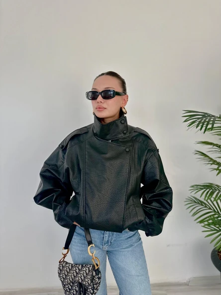 Kadın Dik Yakalı Bomber Deri Ceket Siyah