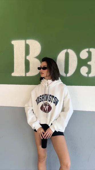 Kadın, Kapüşonlu, Dik Yaka Fermuarlı, Crop-Kısa, Bol-Oversize, Önü Yazı Baskılı, Haki, Sweatshirt - 3
