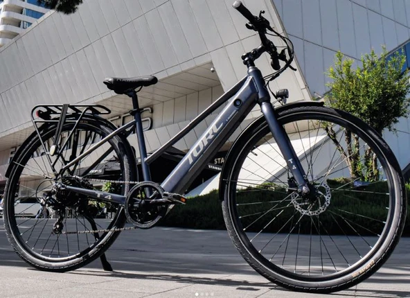 TORC T4 ELEKTRİKLİ ŞEHİR BİSİKLETİ GRİ ürün görseli