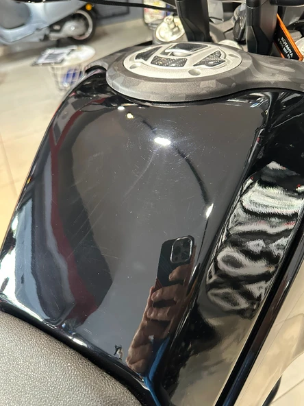 CF-450/MT İLE UYUMLU DEPO VE DEPO KAPAĞI KORUMA ULTIMATE 6D KARBON KAYDIRMAZ TANK PAD - Resim 2