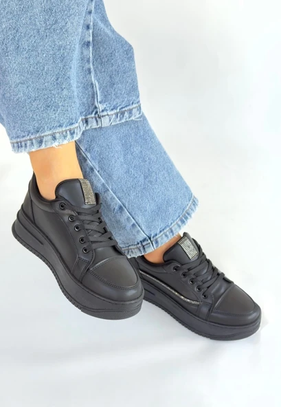 Natte Siyah Cilt Bağcıklı Spor Ayakkabı - Resim 2