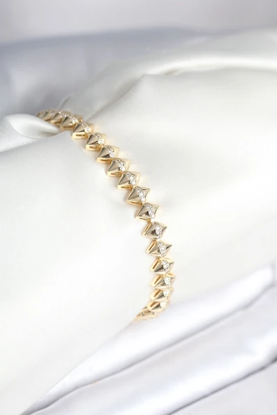 Pirinç Gold Renk Zirkon Taşlı Baklava Model Kadın Bileklik - EBJ251010W38196 ürün görseli