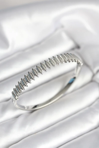 Gümüş Renk Zirkon Taşlı Pirinç Kadın Kelepçe - EBJ251010W38192 ürün görseli