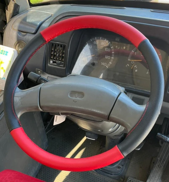 DİKİŞLİ DİREKSİYON KILIFI SİYAH DERİ KIRMIZI DERİ KIRMIZI DİKİŞLİ MİTSUBİSHİ CANTER VE 449E OTOBÜS ürün görseli