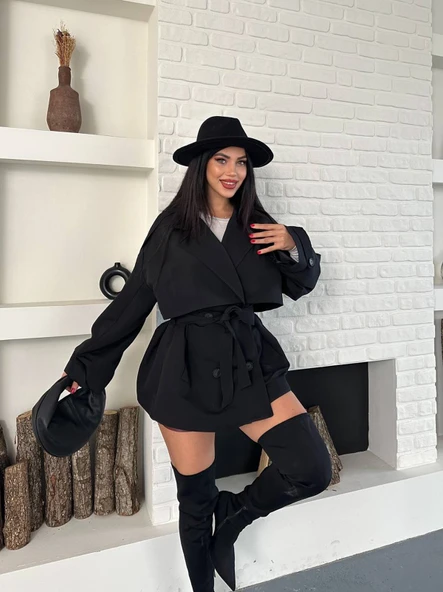 Kruvaze Yaka Düğmeli Kemerli Cepli Apoletli Kuşaklı Trençkot - Resim 2