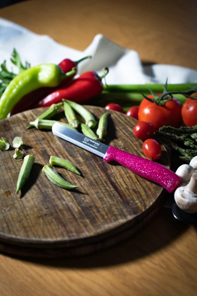 Solingen Pembe Simli Ava Bıçak – 22 cm, Tırtıklı Ağız, Paslanmaz Alman Çeliği ürün görseli