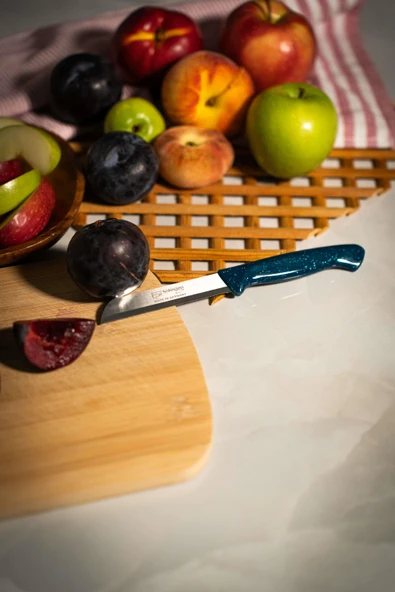 Solingen Simli Deliksiz Meyve Bıçağı – Yeşil Saplı, 18,5 cm, Paslanmaz Alman Çeliği (Tekli) ürün görseli