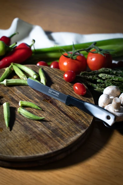 Solingen Siyah Ebruli Ava Sebze Bıçağı – Paslanmaz Alman Çeliği, Ergonomik Sap, 22 cm (Tekli) ürün görseli