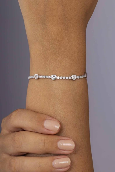 Gümüş Pazarım Kalp Geçişli Tektaş Model Su Yolu Gümüş Kadın Bileklik