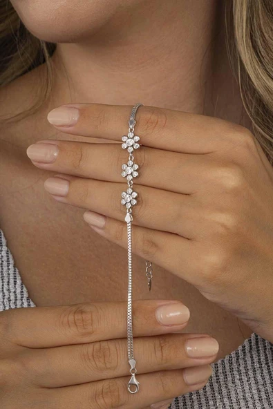 Gümüş Pazarım 5 Yapraklı Yonca Figürlü Gümüş Kadın Bileklik - Resim 3