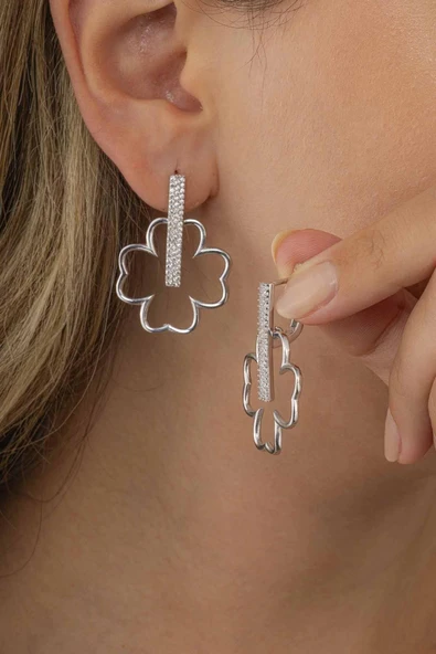 Gümüş Pazarım 4 Yapraklı Yonca Motifli 925 Ayar Gümüş J Kadın Küpe - 3