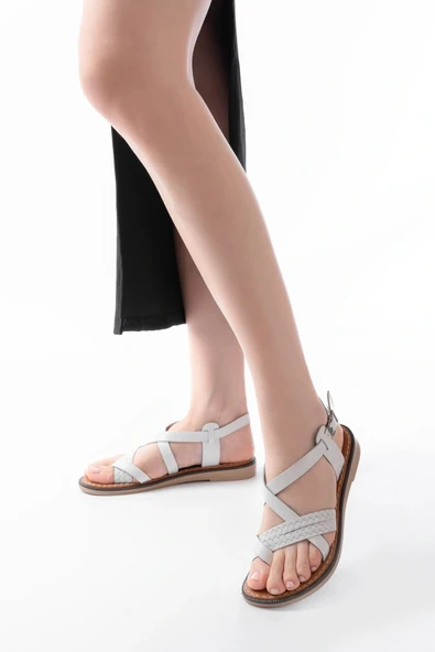 205-09 Beyaz Ortopedik Hakiki Deri Kadın Sandalet - Resim 2