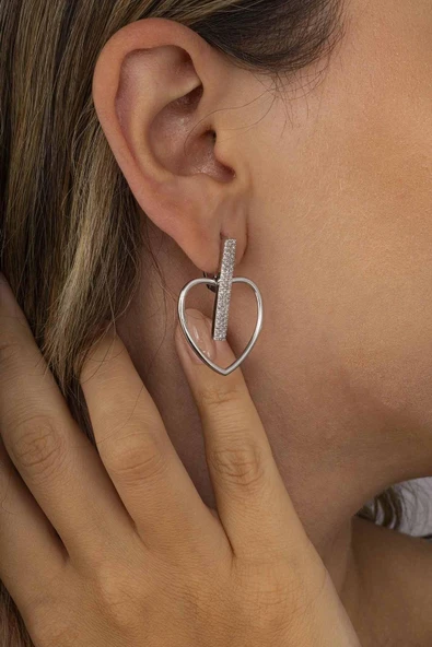 Gümüş Pazarım Kalp Motifli Beyaz Taşlı Gümüş Kadın J Küpe - 2