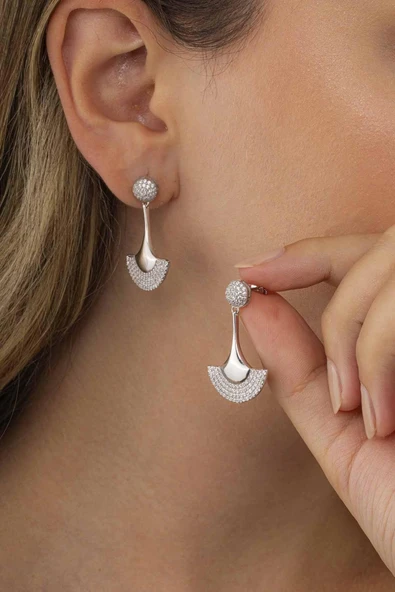 Gümüş Pazarım Sarkaç Model Beyaz Taşlı Kadın Gümüş Küpe - Resim 2