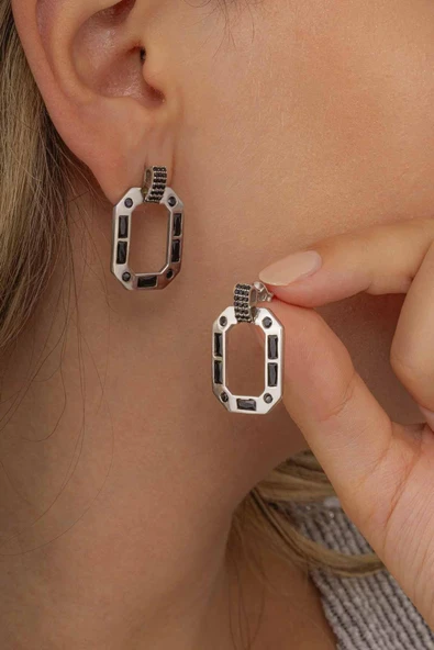 Gümüş Pazarım Siyah Taşlı Dikdörtgen Kesim 925 Ayar Gümüş Küpe ürün görseli 1