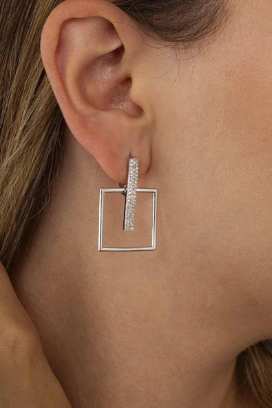 Gümüş Pazarım Kare Kesim J Model Beyaz Taşlı Kadın Gümüş Küpe ürün görseli 1