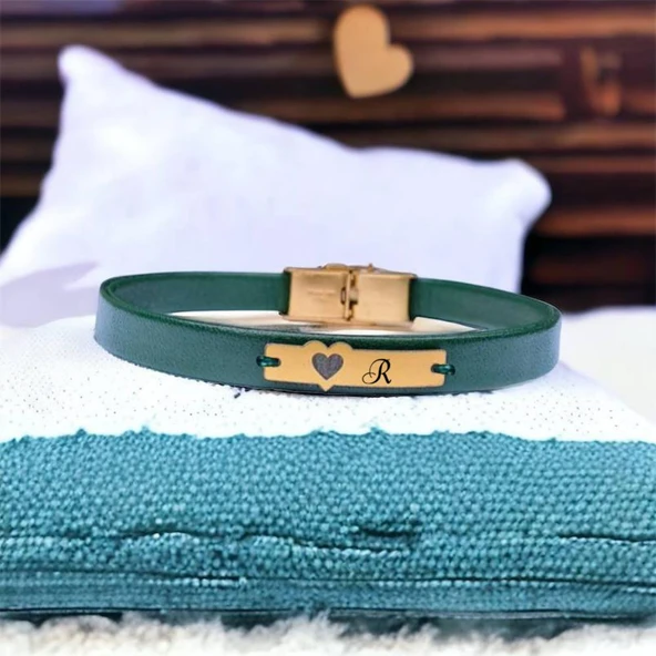 14 Ayar Altın Plakalı Harfe Özel Doğal Yeşil Derili Kalp Motifli Hediye Bileklik-573 ürün görseli