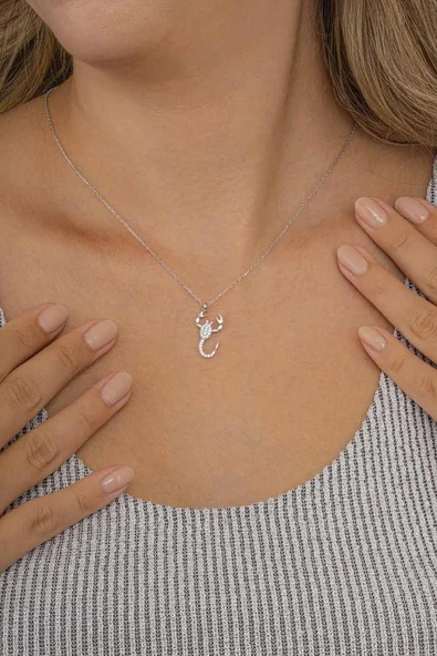 Gümüş Pazarım Beyaz Taşlı Akrep Kadın Gümüş Kolye - Resim 2