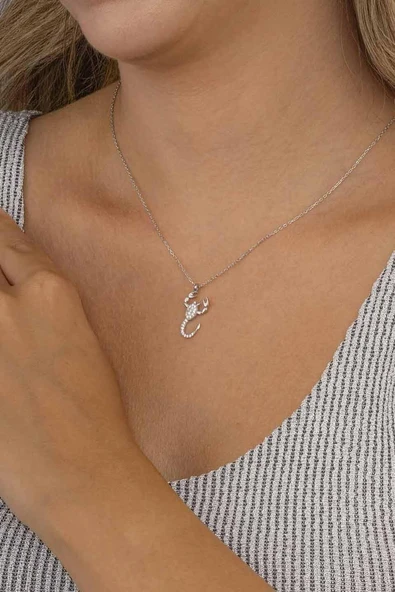 Gümüş Pazarım Beyaz Taşlı Akrep Kadın Gümüş Kolye - Resim 4