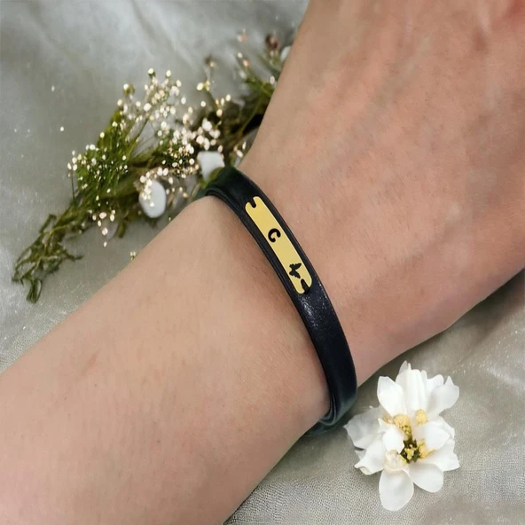 14 Ayar Altın Plakalı Harfe Özel Doğal Siyah Derili Kelebek Motifli Hediye Bileklik-578 - Resim 2