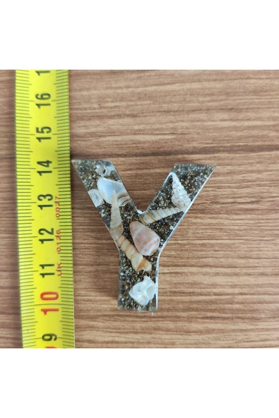 "Y" HARFİ - Kıyı Esintisi Harf Anahtarlık (A–Z) – Gerçek Deniz Kabuğu, Kum ve Şeffaf Epoksi– El Yap - Resim 2