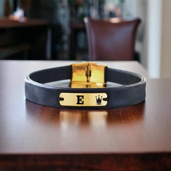 14 Ayar Altın Plakalı Harfe Özel Doğal Siyah Derili Taç Figürlü Hediye Bileklik-581 ürün görseli