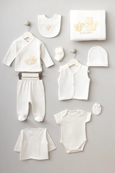 Bebitof %100 Pamuk Sevimli Yıldızlı Sincaplar Desenli 10 Parça Kutulu Yenidoğan Hastane Çıkışı Zıbın Seti Ekru BBTF.EKR.10118