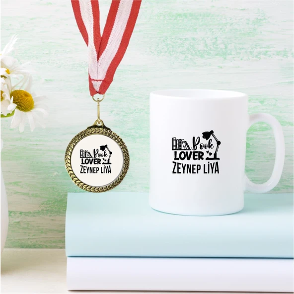 Kişiye Özel Kitap Sever Temalı Kupa Bardak ve Madalya - MK15