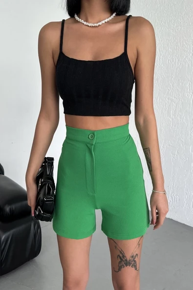 Tarz Ve Rahatlığı Bir Arada Sunan Yüksek Bel Esnek Likralı Krep Şort Yeşil - Resim 3
