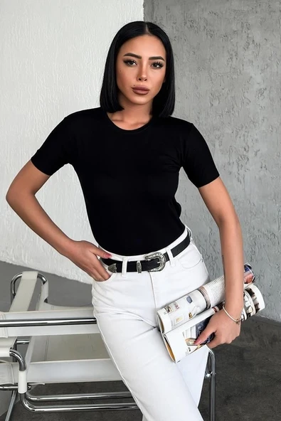 Rahat Ve Şık Kısa Kollu Bisiklet Yaka Likralı Viskon Penye Body Siyah ürün görseli 1