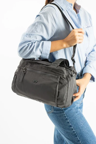 Kadın Omuz Çantası Çapraz Askılı Postacı Bayan Çantası 25*33 Cm İçi Astarlı Hafif Poliamid Kumaş - Resim 6