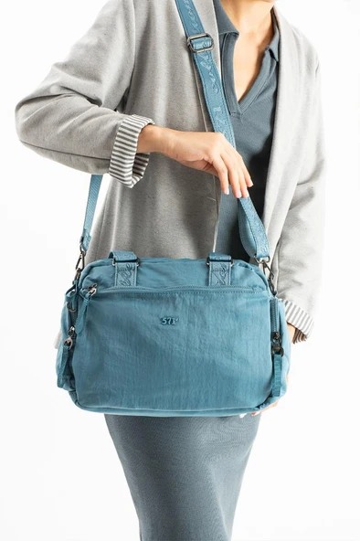 Kadın Omuz Çantası Çapraz Askılı Postacı Bayan Çantası 25*32 Cm İçi Astarlı Hafif Poliamid Kumaş - Resim 10