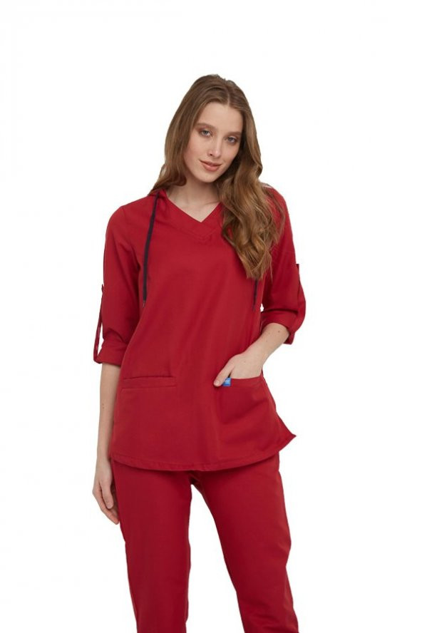 KIRMIZI KAPÜŞONLU MEDİKAL TESETTÜR FORMA - 2