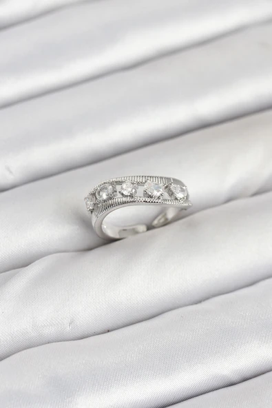 Pirinç Gümüş Renk Zirkon Taşlı Kadın Yüzük - TJ-BYK3873 ürün görseli