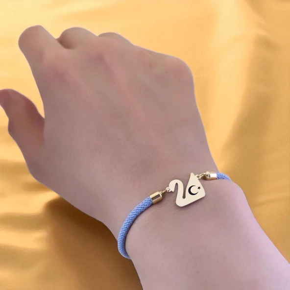 14 Ayar Altın Plakalı Sembole Özel Kuğu Kuşu Motifli Mavi İpek Örgülü Hediye Bileklik-603 - Resim 2