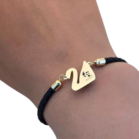 14 Ayar Altın Plakalı Sembole Özel Kuğu Kuşu Figürlü Doğal Siyah Derili Hediye Bileklik-606 - Resim 3