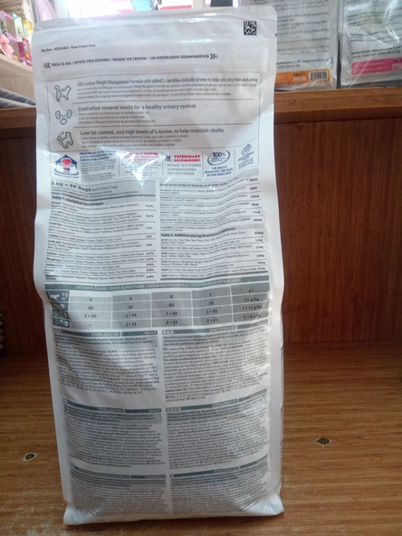 Hill's Sterilised Kısırlaştırılmış Somonlu Kedi Maması 3 Kg - 2