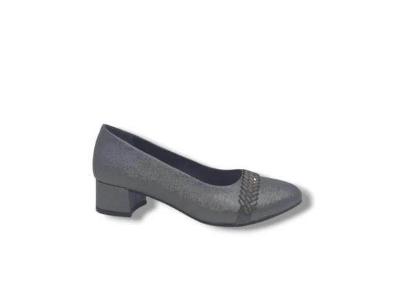 Zerhan 730 Kadın Platin Pırıltılı Taşlı Alçak Topuklu Ayakkabı ürün görseli