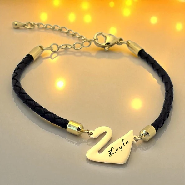 14 Ayar Altın Plakalı İsme Özel Kuğu Kuşu Figürlü Doğal Siyah Derili Hediye Bileklik-606 ürün görseli